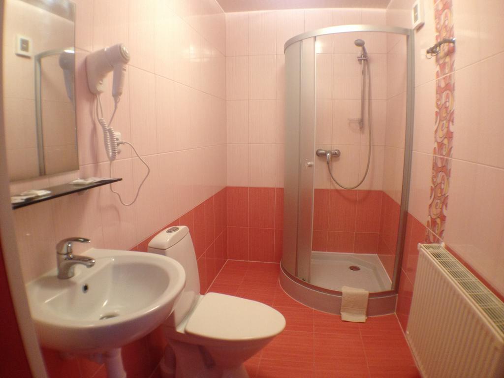 Motelis Bu-Bu Plavinas Ngoại thất bức ảnh
